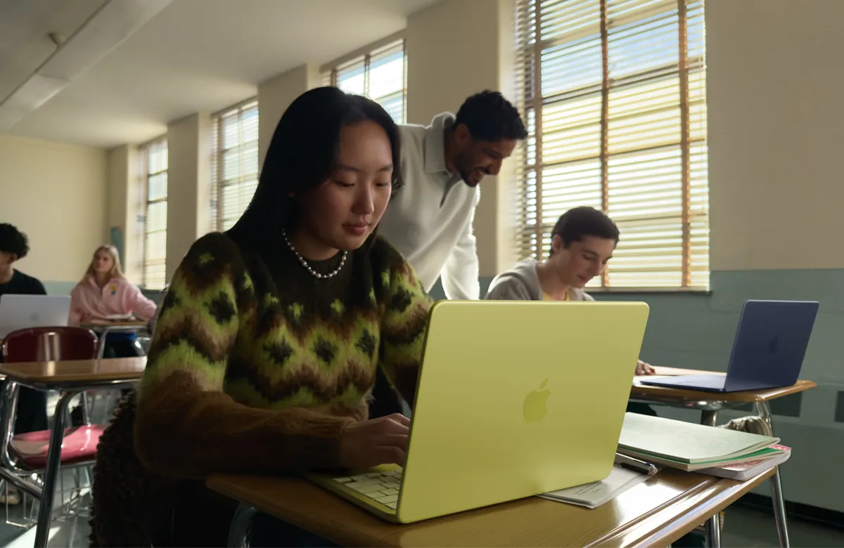 Apple aims students and schools with MacBook Neo
